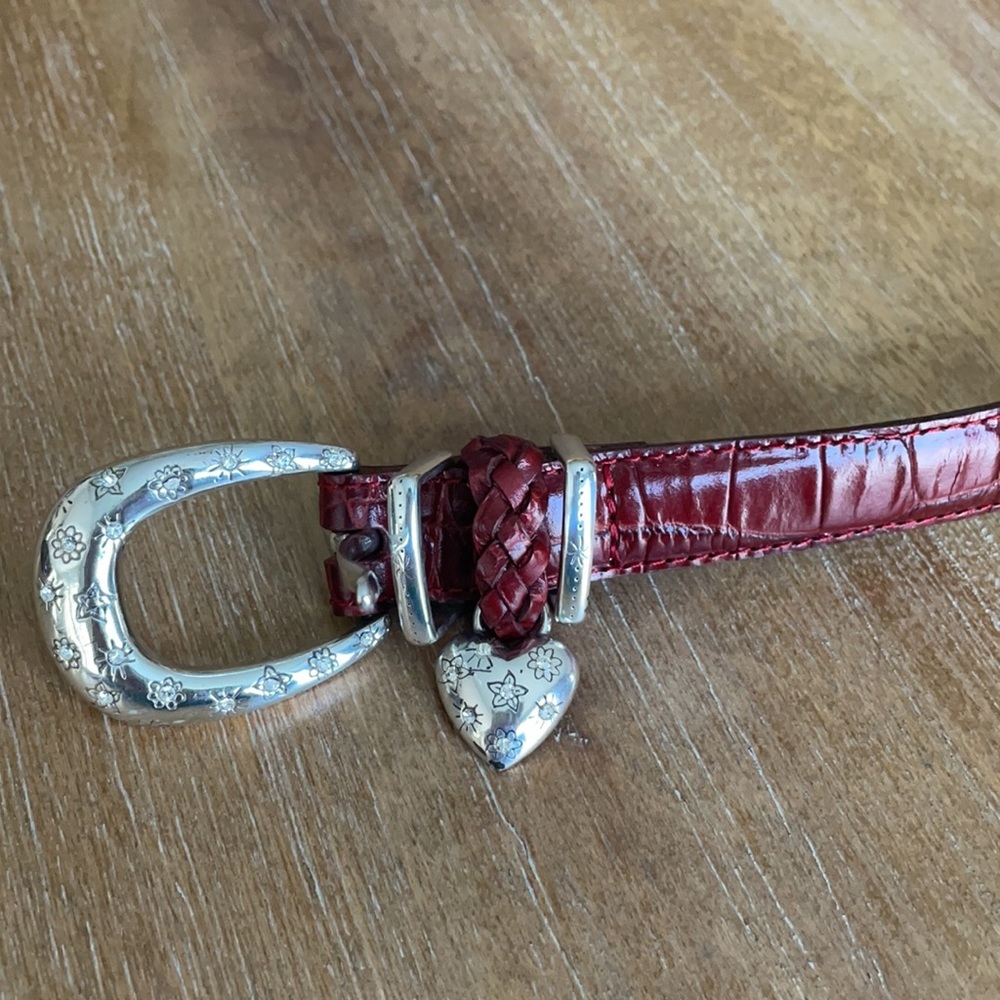 Brighton Red Croc Embossed Leather Belt Silver Heart Charm Size ML 32 - Picture 7 of 7